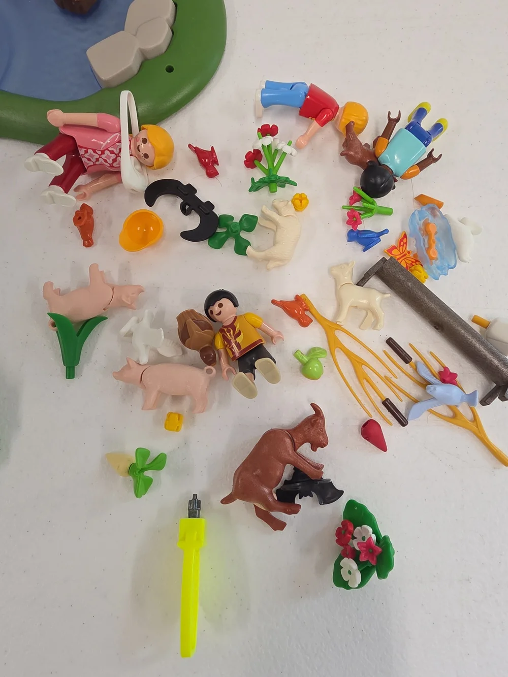 Playmobil City Life 4851 Children’s Zoo 2010 Incomplete With Box